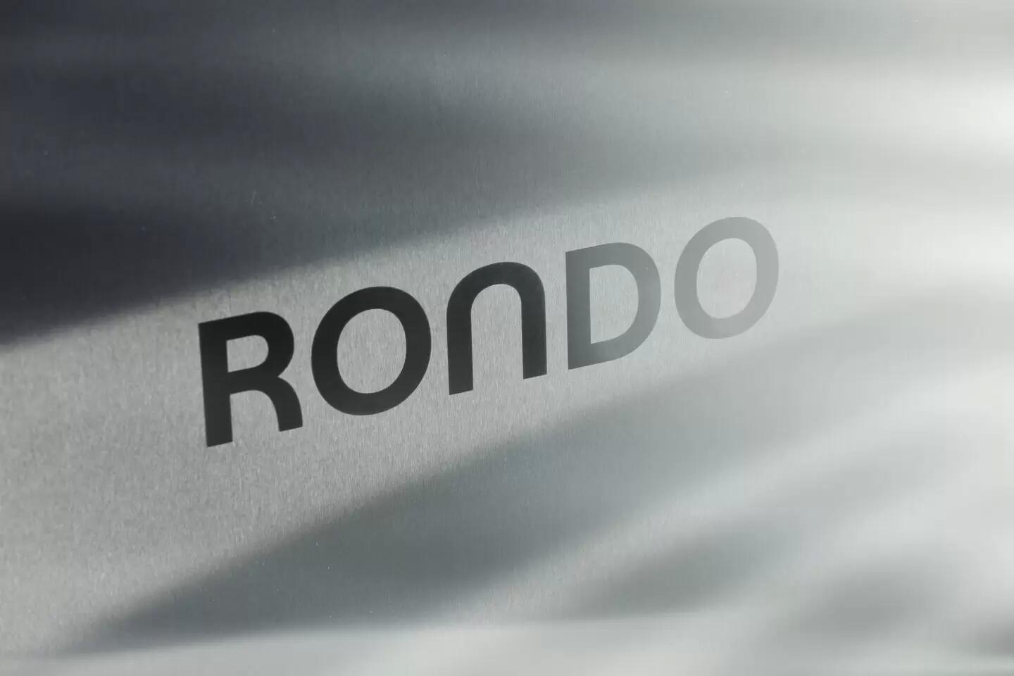 RONDO Logoeinschliff auf rostfreiem Edelstahl