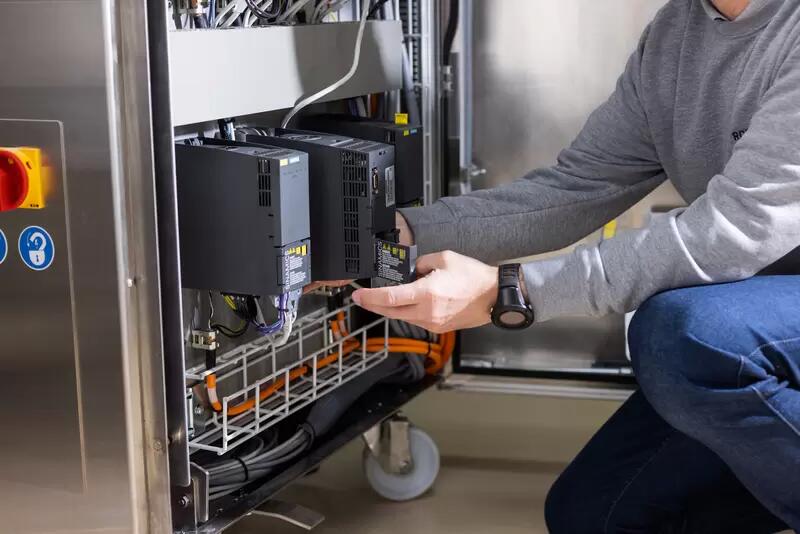RONDO Reparatur des Stroms